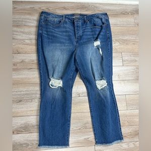 TORRID HIGH RISE MOM STRAIGHT VINTAGE STRETCH HIGH-RISE JEAN SIZE…